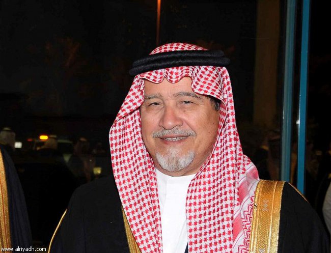 إعفاء الأمير خالد بن سلطان من منصبه..وتعيين الأمير فهد بن عبدالله بن محمد نائباً لوزير الدفاع
