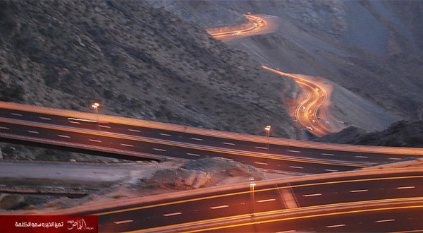 الأمطار وانجراف التربة تتسببان في إغلاق طريق الكر