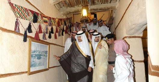 لافتتاحه القصر التاريخي .. آل هتيل يشكر الأمير سلطان بن سلمان