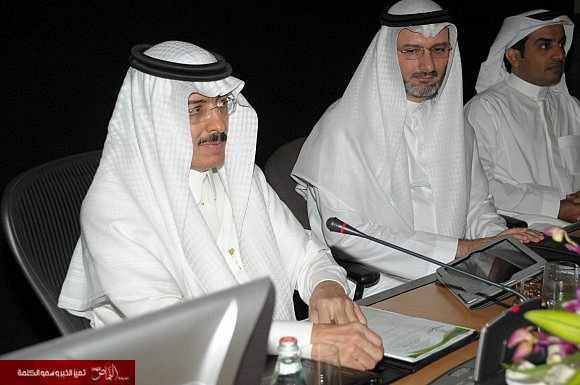 الحجار .. تخفيض أعداد الحجاج قرار استثنائي ومؤقت