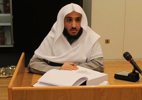 محمد بن خماد يحصل على درجة الدكتوراه مع مرتبة الشرف الأولى