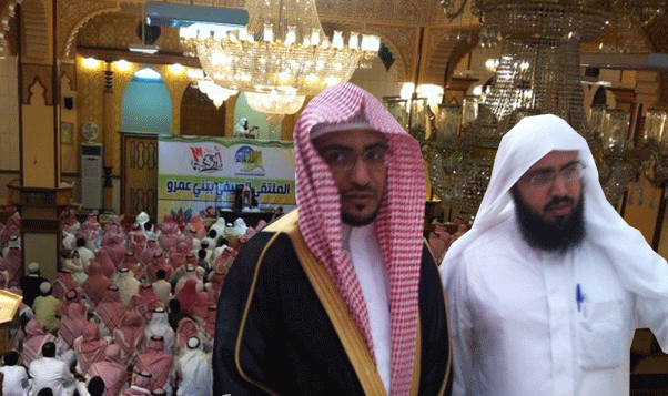 الشيخ المغامسي يشرف مركز بني عمرو .. ويزور مبنى الجمعية الخيرية