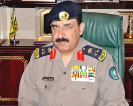 اللواء الشهري يتفقد إدارة الدفاع المدني في بيشة