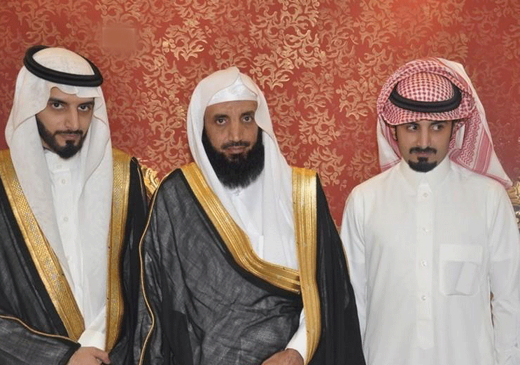 المستشار الشيخ علي بن لحوس يحتفل بزواج نجله