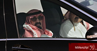 بالصور:موكب خادم الحرمين وهو يقوم بجولة في روضة خريم اليوم الأحد