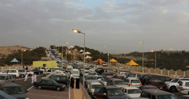 محافظة النماص تجلب السياح بطبيعتها الساحرة
