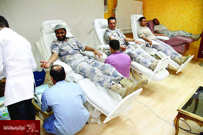 500 ضابط يتبرعون بالدم بمناسبة اليوم الوطني