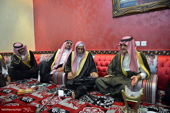 الأمير الوليد يتبرع بمنزل وسيارة لأسرة ضحايا «حادثة الهيئة»