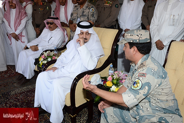 أمير عسير من الشريط الحدودي .. هذه المناطق خط أحمر يُبذل دونها كل شيء