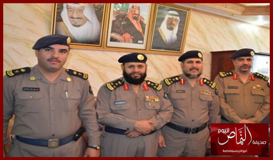 العمري .. يقلد عدد من ضباط الباحه رتبهم الجديدة