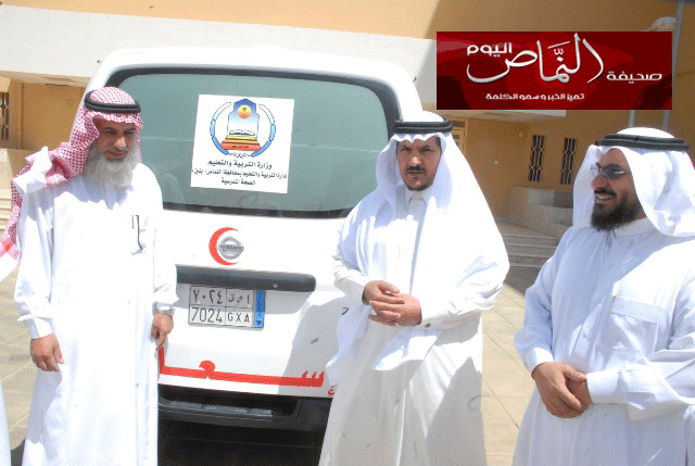 مدير التربية والتعليم يدشن وحدة الطواري المتنقلة