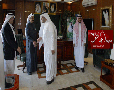 مدير التربية والتعليم يرفع التهاني للقيادة الرشيدة