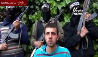بالفيديو .. عنصر من حزب الله يعترف باغتصاب 70 امرأة سورية