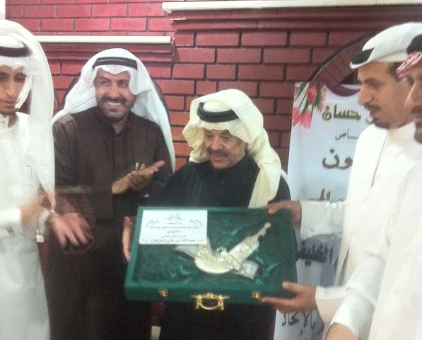 الحكم الشهري يكرم الحكم الخليفي