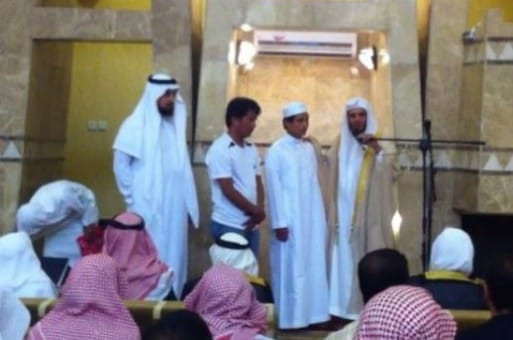 إسلام 21 رجلاً وامرأة في النماص خلال شهر رمضان