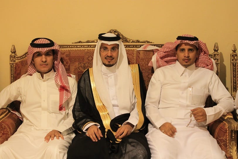 عبدالرحمن آل سلطان يحتفل بزواجه بمحافظة النماص وسط الأقارب والمحبين