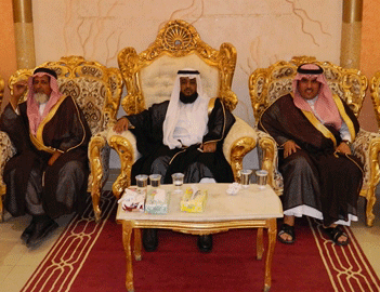 ماجد آل عائض يحتفل بزواجه بمدينة الرياض