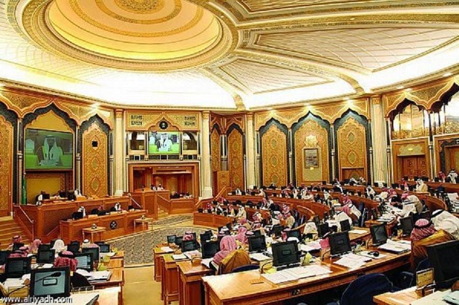 عضوتين بمجلس الشورى السعودي “ضرتان” وزوجتان لعضو مجلس شورى سابق
