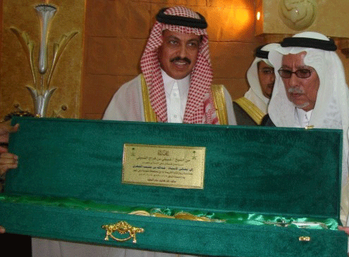 معالي الأستاذعبدالله بن مشبب الشهري في ضيافة الشيخ الشبيلي