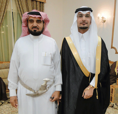 اللواء الدكتور سعيد بن زهير آل وافي واللواء محمد بن حسن آل وافي يشرفان حفل زواج الدكتور علي العمري