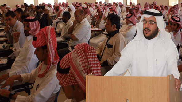 أبو هاشم : أبنائي الطلاب لا تترددوا في أي شيء ، فنحن هنا لخدمتكم