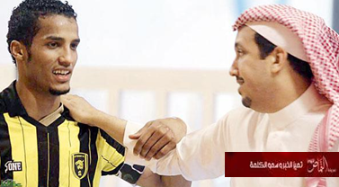 هزازي : هذا ما دار بيني و بين رئيس الأهلي