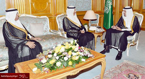 ولي العهد يستقبل وزير الاقتصاد والتخطيط ونائبه ومحافظ هيئة تقويم التعليم